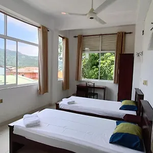 Pensjonat Smile Hub -youth Hostel- Kandy